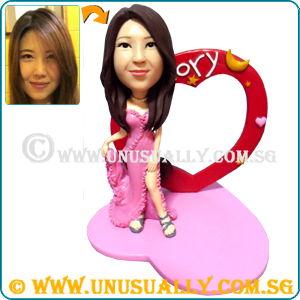 Custom 3D Love Heart Frame Sweet Female Figurine